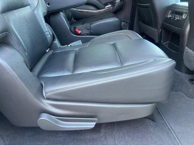 Photo of 2019 White Chevrolet Suburban