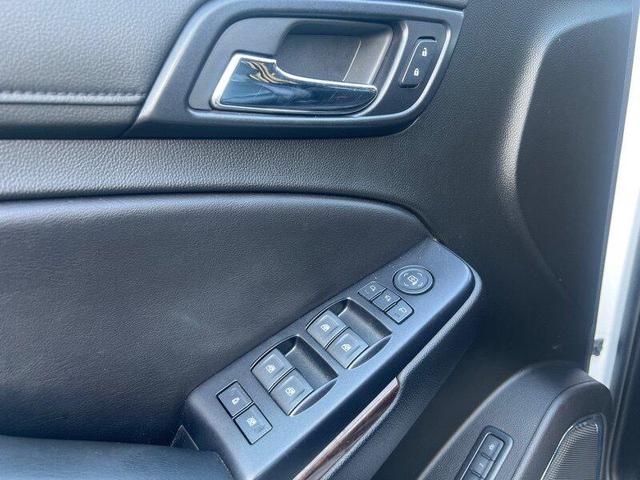 Photo of 2019 White Chevrolet Suburban