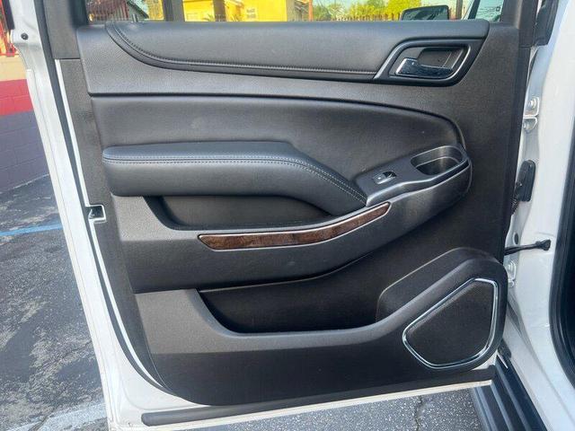 Photo of 2019 White Chevrolet Suburban