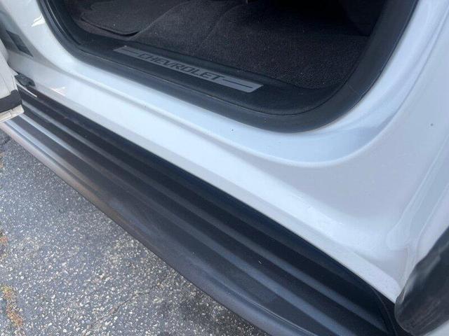 Photo of 2019 White Chevrolet Suburban