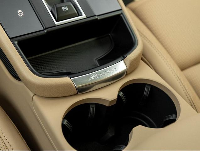 Photo of 2025 Volcano Grey Metallic Porsche Macan