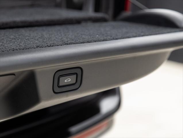 Photo of 2023 Charente Grey Premium Metallic Land Rover Range Rover