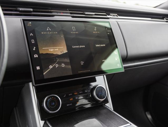 Photo of 2023 Charente Grey Premium Metallic Land Rover Range Rover