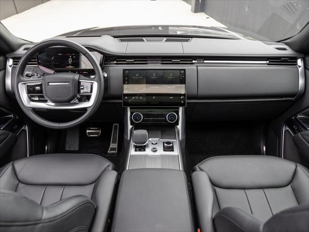 Photo of 2023 Charente Grey Premium Metallic Land Rover Range Rover