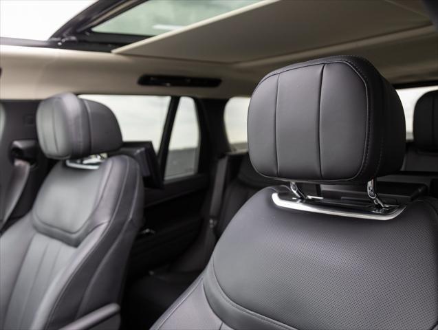 Photo of 2023 Charente Grey Premium Metallic Land Rover Range Rover