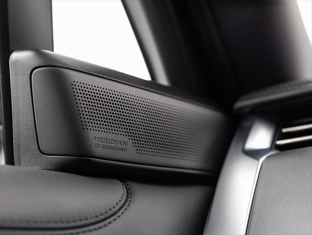 Photo of 2023 Charente Grey Premium Metallic Land Rover Range Rover