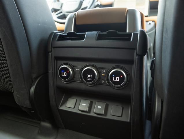 Photo of 2023 Fuji White Land Rover Defender