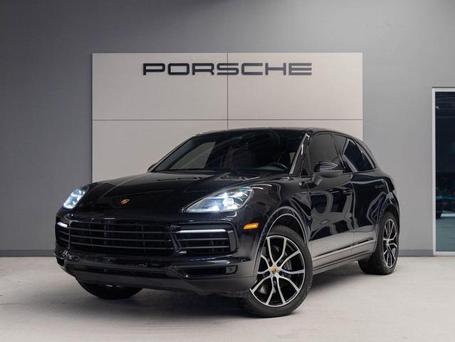 Photo of 2022 Jet Black Metallic Porsche Cayenne