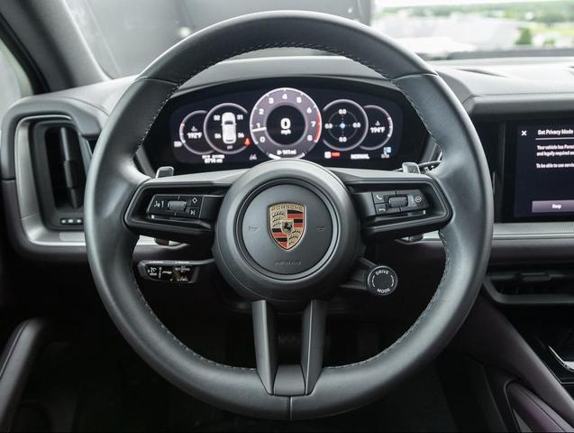 Photo of 2024 Chromite Black Metallic Porsche Cayenne