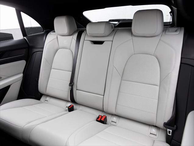 Photo of 2024 Black Porsche Macan