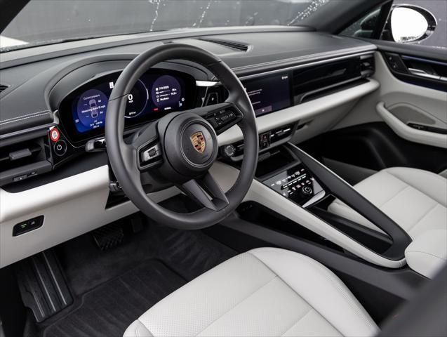 Photo of 2024 Black Porsche Macan