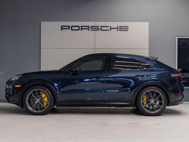 Photo of 2024 Algarve Blue Metallic Porsche Cayenne