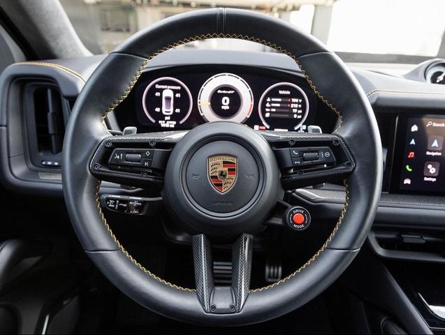Photo of 2024 Algarve Blue Metallic Porsche Cayenne