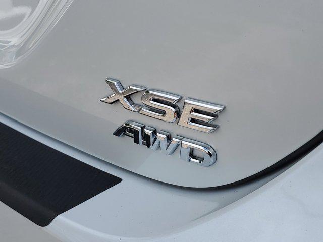 Photo of 2021 White Toyota Camry