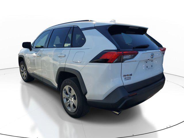Photo of 2020 Super White Toyota RAV4