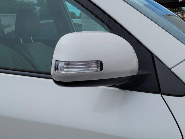 Photo of 2012 Blizzard Pearl Toyota RAV4