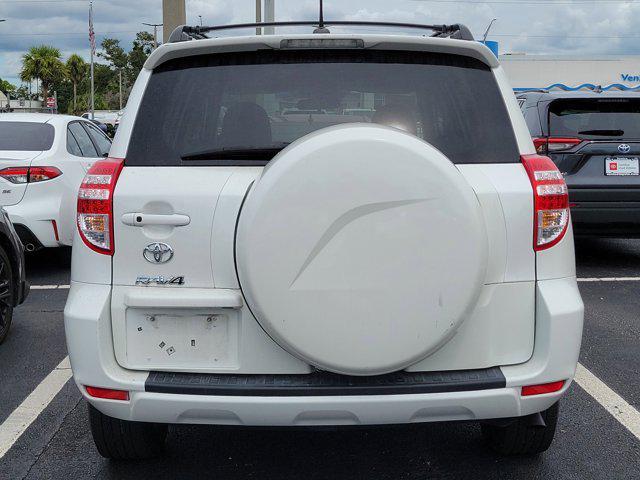 Photo of 2012 Blizzard Pearl Toyota RAV4