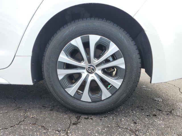 Photo of 2021 40715 Toyota Corolla Hybrid