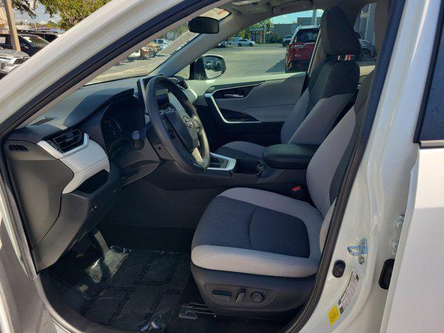 Photo of 2023 Ice Cap Toyota RAV4