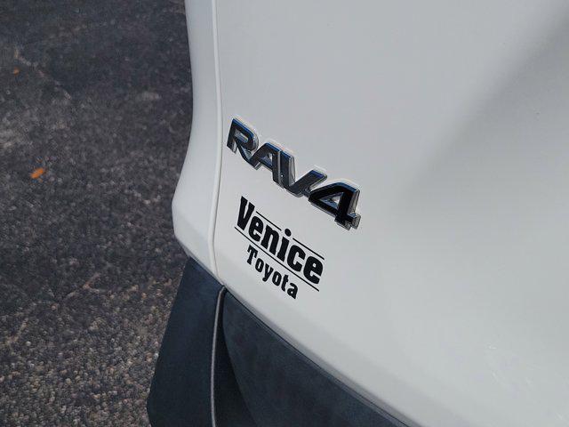 Photo of 2023 Ice Cap Toyota RAV4