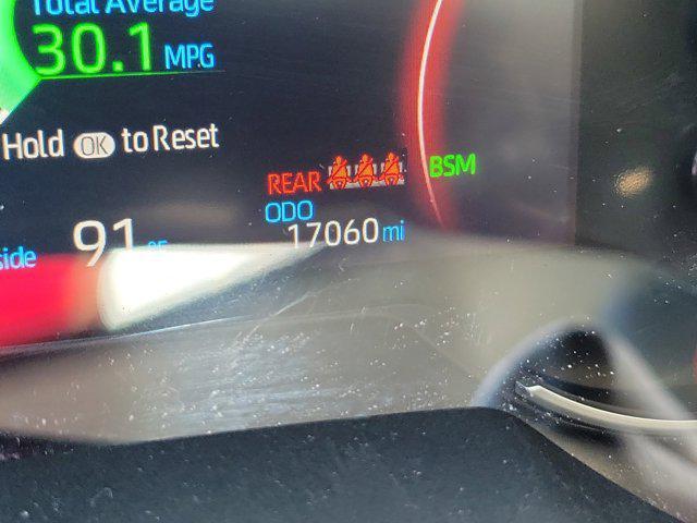 Photo of 2023 Ice Cap Toyota RAV4