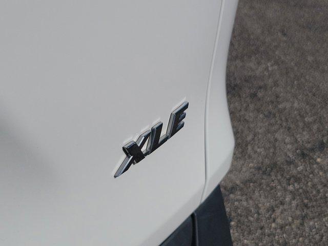 Photo of 2023 Ice Cap Toyota RAV4