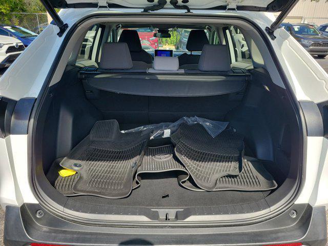 Photo of 2023 Ice Cap Toyota RAV4