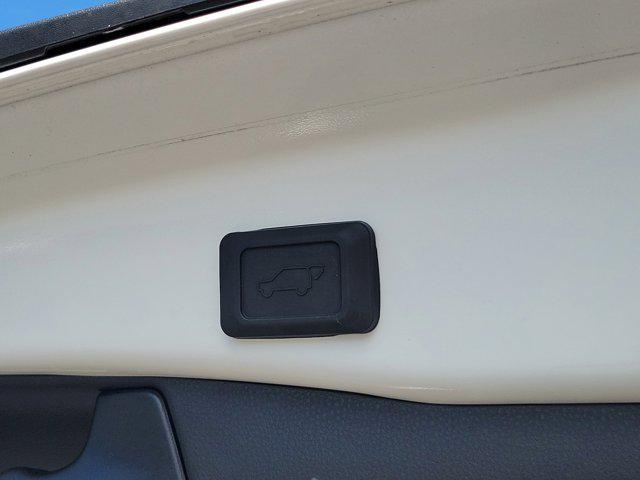 Photo of 2023 Ice Cap Toyota RAV4