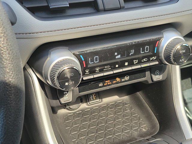 Photo of 2023 Ice Cap Toyota RAV4