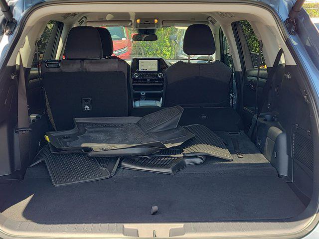 Photo of 2024 Moon Dust Toyota Highlander