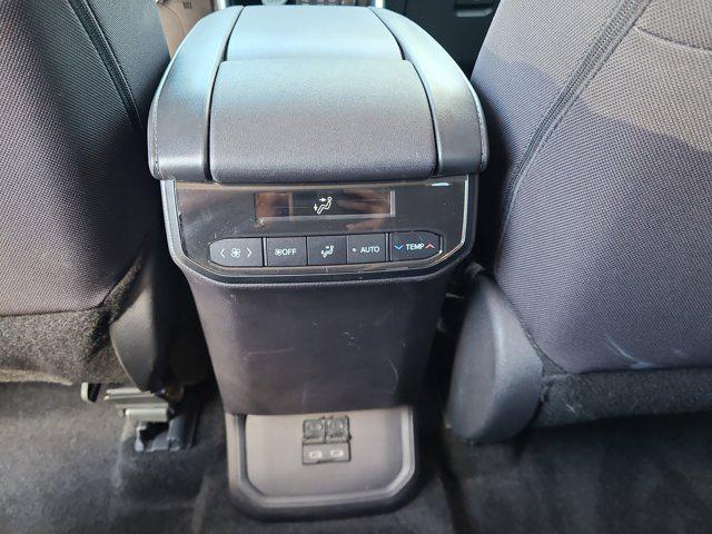 Photo of 2024 Moon Dust Toyota Highlander