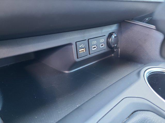 Photo of 2024 Moon Dust Toyota Highlander