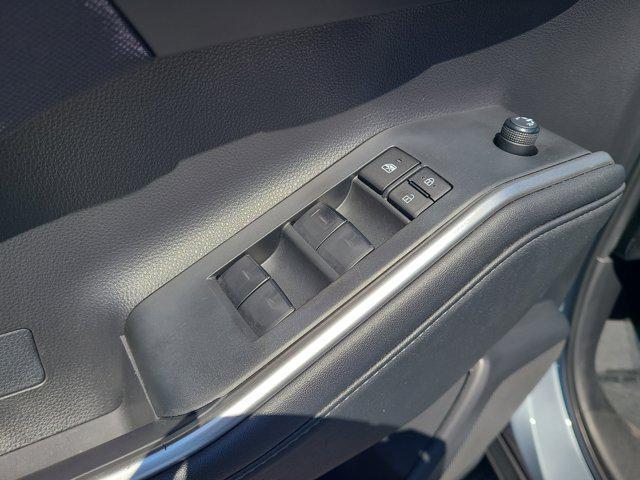 Photo of 2024 Moon Dust Toyota Highlander