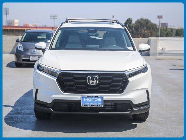 Photo of 2025 Platinum White Pearl Honda CR-V