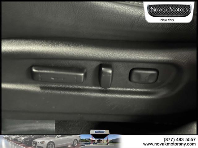 Photo of 2022 Gray Honda Passport
