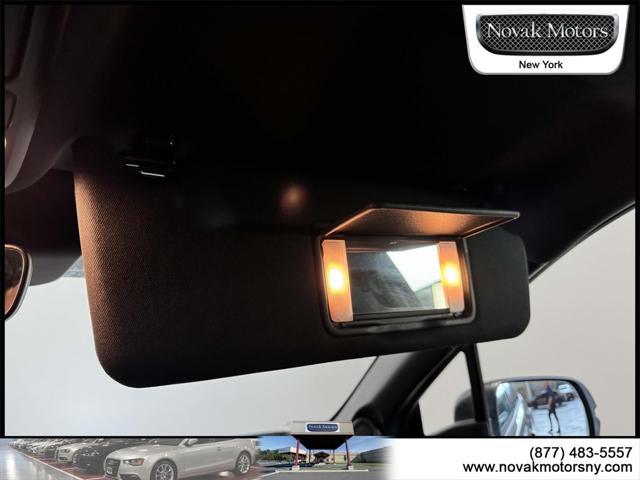 Photo of 2022 Gray Honda Passport