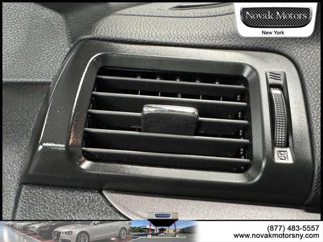 Photo of 2022 Gray Honda Passport