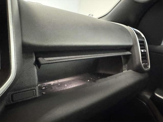 Photo of 2022 Bright White Clearcoat RAM 1500
