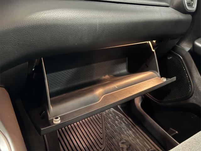 Photo of 2022 Bright White Clearcoat RAM 1500
