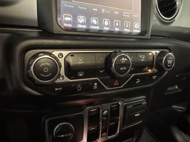 Photo of 2020 Black Clearcoat Jeep Wrangler Unlimited