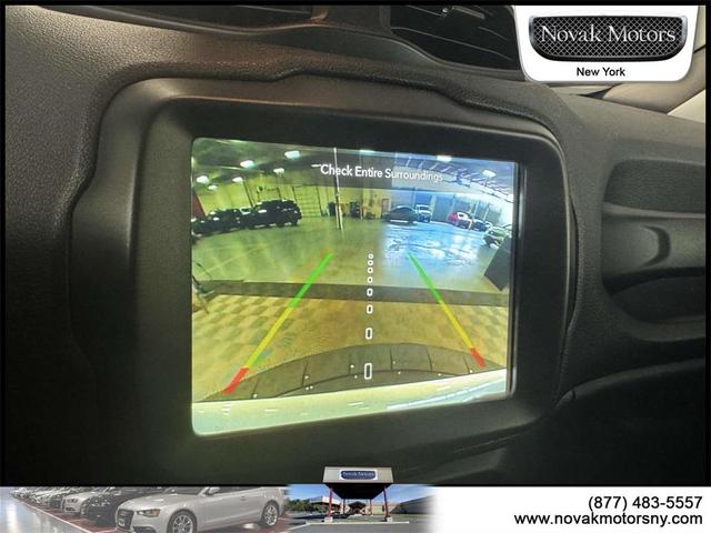 Photo of 2021 Alpine White Clearcoat Jeep Renegade