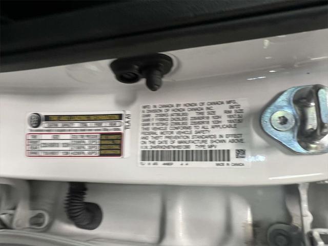 Photo of 2022 White Honda CR-V