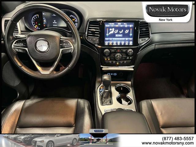 Photo of 2022 Bright White Clearcoat Jeep Grand Cherokee