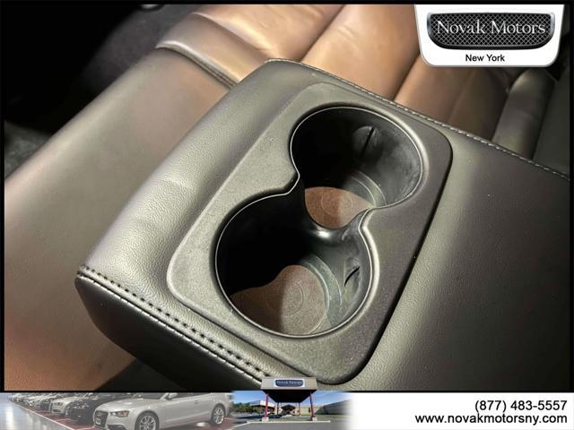 Photo of 2022 Bright White Clearcoat Jeep Grand Cherokee