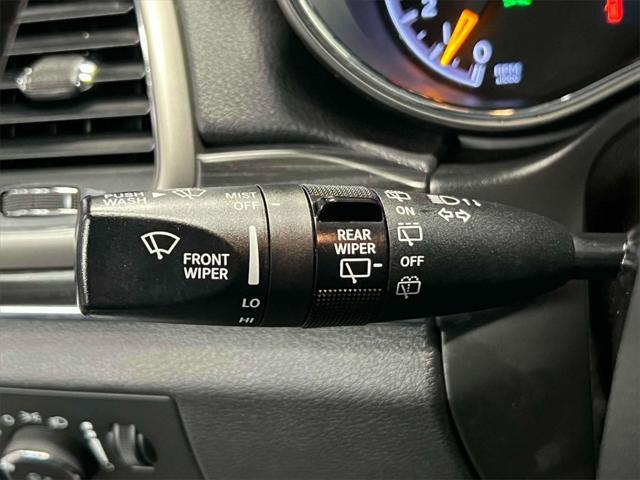 Photo of 2022 Bright White Clearcoat Jeep Grand Cherokee