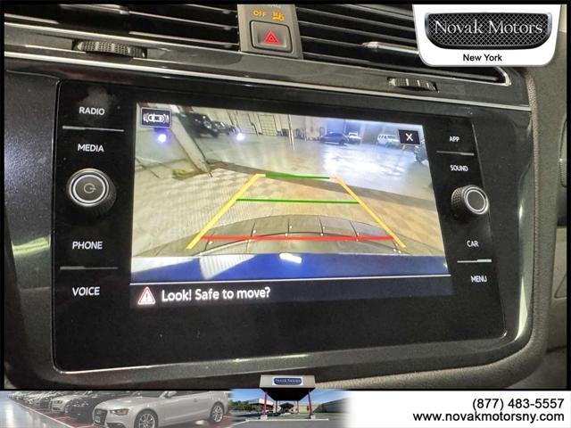 Photo of 2022 Blue Volkswagen Tiguan