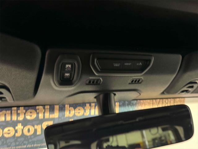Photo of 2022 Silver Zynith Clearcoat Jeep Wrangler Unlimited