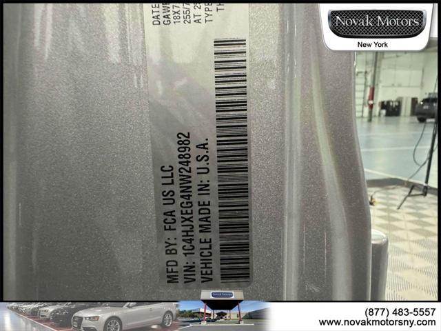 Photo of 2022 Silver Zynith Clearcoat Jeep Wrangler Unlimited