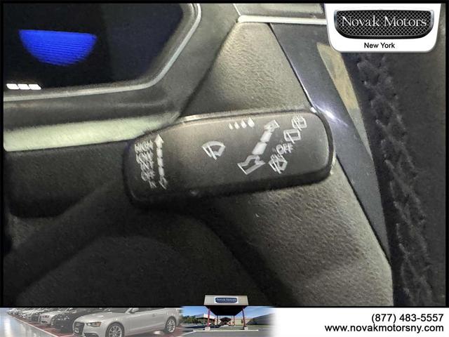 Photo of 2022 Gray Volkswagen Tiguan