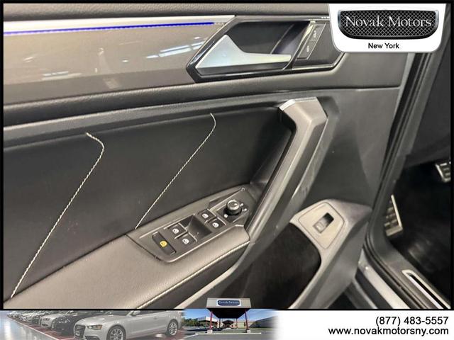 Photo of 2022 Gray Volkswagen Tiguan